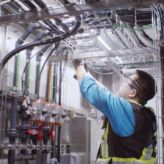 リッチモンドのSaltworks Technologiesで働く技術者